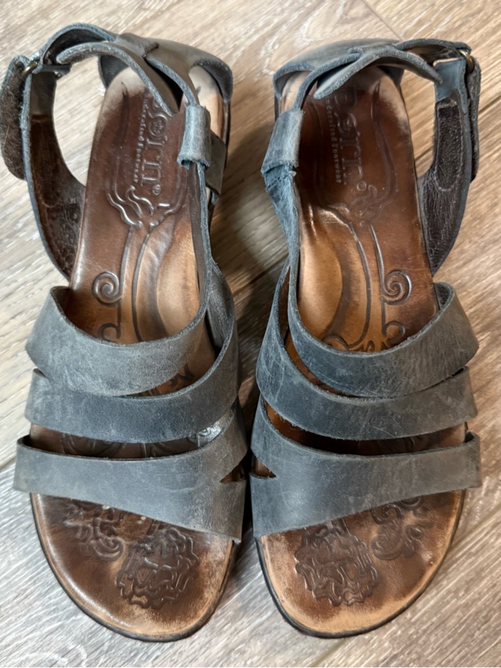 Born Blue Gray Strappy Leather Sandals Size 8